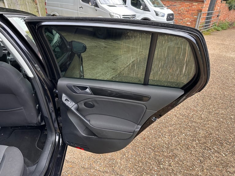 2010 Volkswagen Golf 2.0 TDi 140 SE 5DR NEW MOT LEZ FREE HATCHBACK Diesel Manual