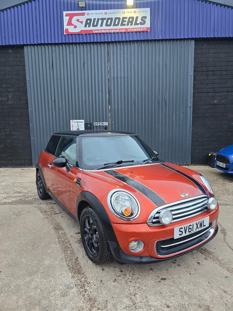 2011 MINI Hatch 1.6 Cooper 3dr HATCHBACK Petrol Manual