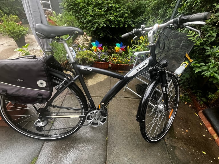 image for Btwin 5Original hybrid mountain bike 