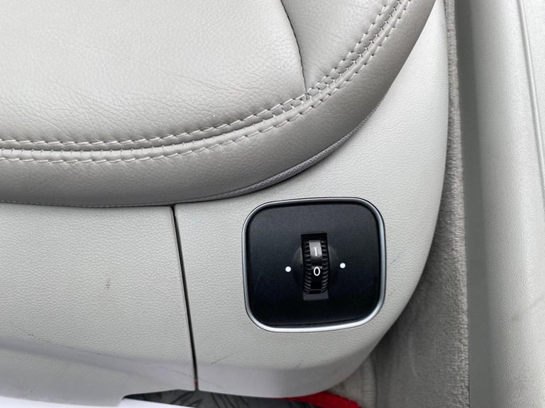 2005 Mercedes-Benz SL 5.0 SL500 2dr CONVERTIBLE Petrol Automatic