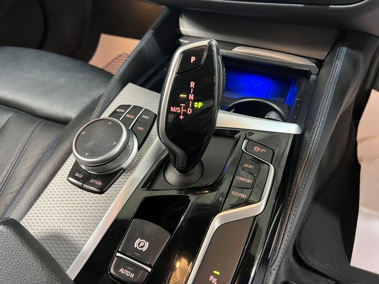 2020 BMW 5 Series 2.0 520d MHT M Sport Saloon 4dr Diesel Hybrid Auto Euro 6 (s/s) (190 ps)CAT Sal...