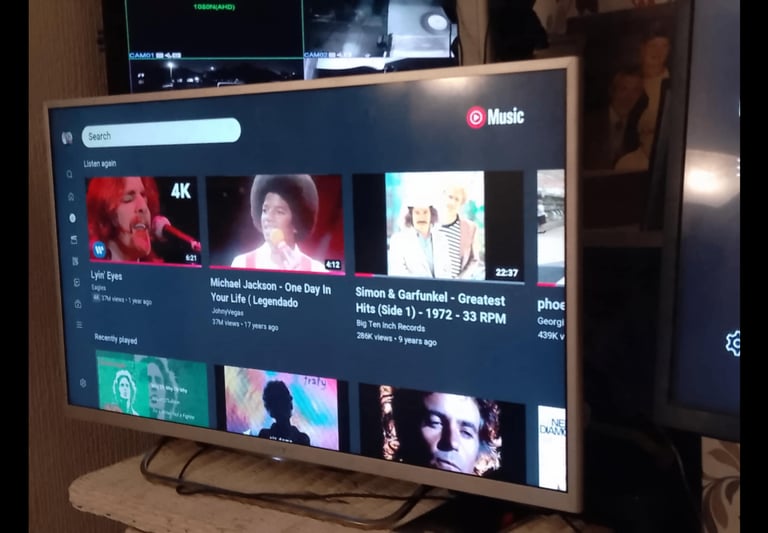 SONY SMART TV 32 INCH