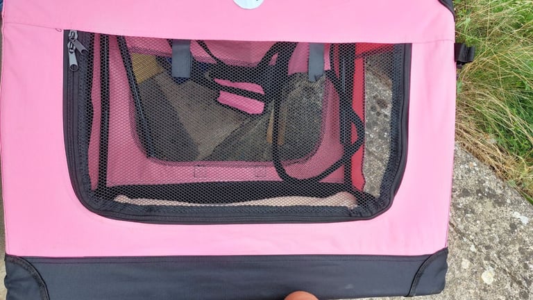 Soft sided , fold flat Pet Carrier,  as NEW