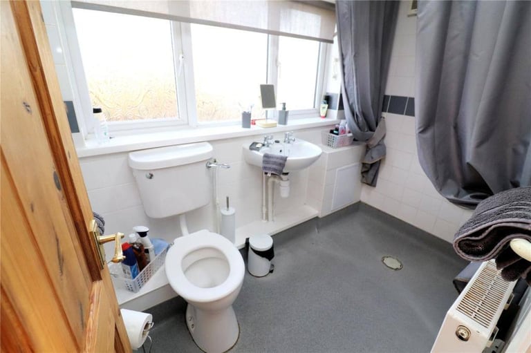 🌈Modern Single Room in Recently Renovated Flat with Garden | Prime Location, E14! 