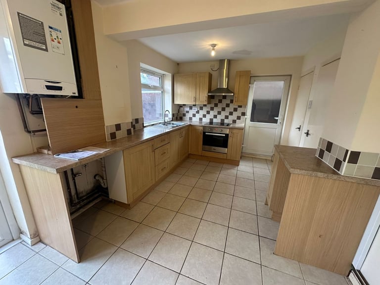 *B.C.H* 3 Bed Semi-Detached Home - Badsey Road, OLDBURY