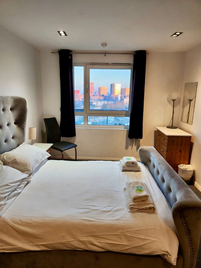 ✨2 Stunning Double Rooms in Canary Wharf | One En-suite with Private Balcony🌼