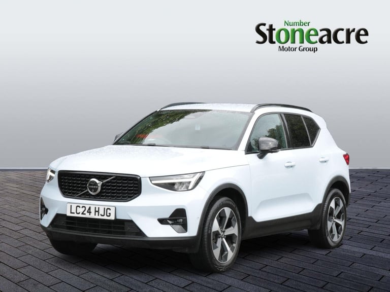 2024 Volvo XC40 Plus Dark B4 (197 hp) ESTATE Petrol/Electric Hybrid Automatic