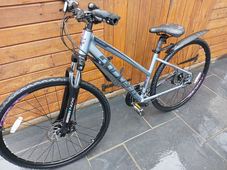 Carrera crossfire 2 womens Bike 24 trigger gears 16 inch frame 700c wheels