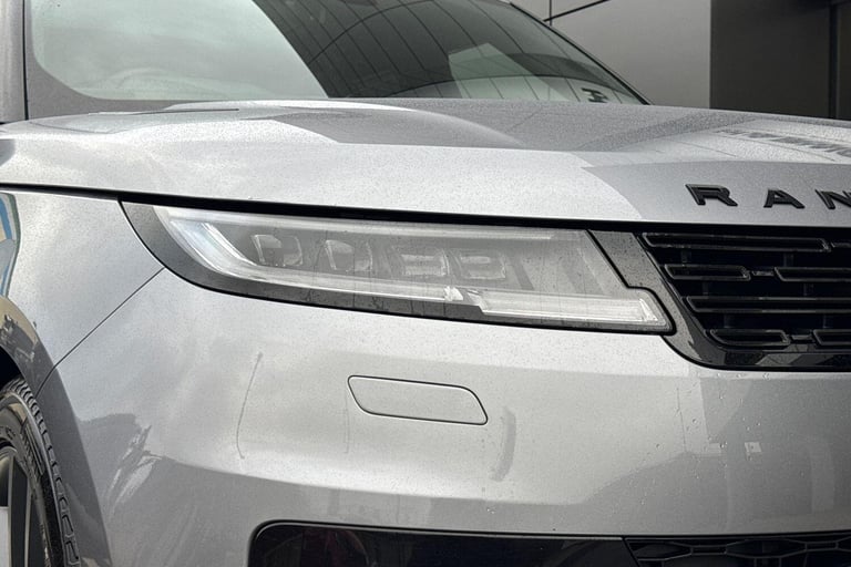 2023 Land Rover Range Rover Sport 3.0 D300 MHEV Dynamic SE SUV 5dr Diesel Auto 4WD Euro 6 (s/s) (...