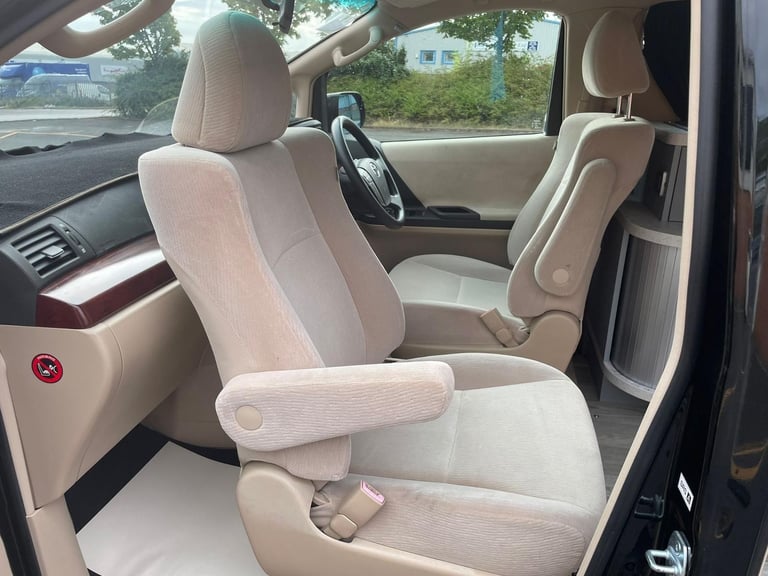 Toyota VELLFIRE By Wellhouse