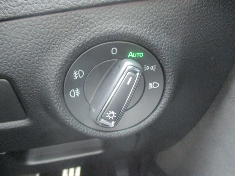 2024 Skoda Superb 2.0 TDI SportLine Plus Hatchback 5dr Diesel DSG Euro 6 (s/s) (150 ps) HATCHBACK...