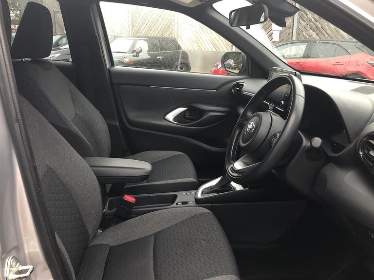 2021 Toyota Yaris 1.5 Hybrid Design 5dr CVT Estate Hybrid Automatic