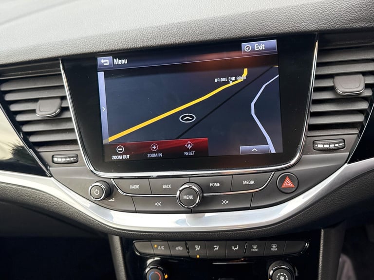 2016 Vauxhall Astra 1.4i Turbo SRi Nav Euro 6 5dr HATCHBACK Petrol Manual