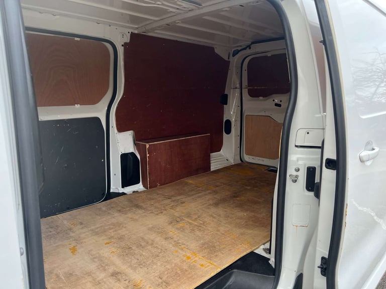 2020 Vauxhall Vivaro 1.5 Vivaro 2900 Sportive S/S Panel Van Diesel Manual