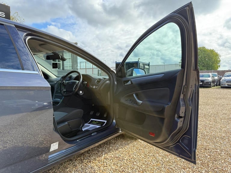 FORD MONDEO 1.6 TDCi ECOnetic Zetec Business Edition Euro 5 (s/s) 5dr 2012