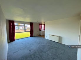 2 bedroom flat in Coates Road, Exeter, EX2 (2 bed) (#1614636)