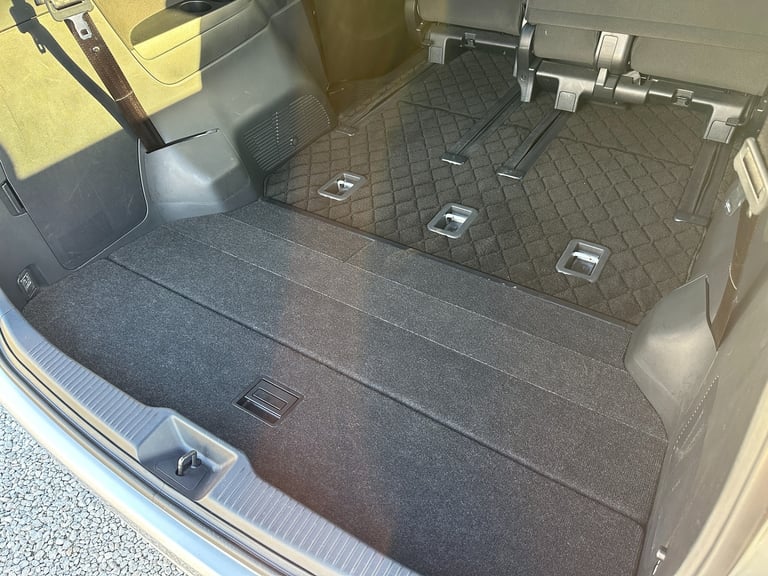 2019 TOYOTA ESTIMA HYBRID 12/2019 (69 PLATE) PURPLE 7 SEATER HALF LEATHER 