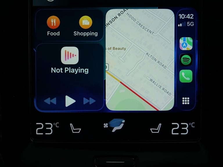 2020 Volvo XC40 2.0 B4P Inscription Pro 5dr Auto ESTATE PETROL Automatic