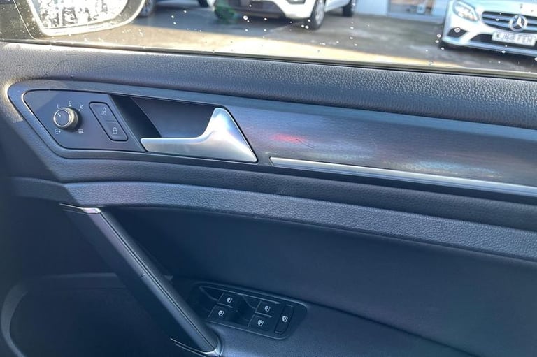 2018 Volkswagen Golf 2.0 TDI 184 GTD 5dr- Heated Front Seats Manual Hatchback Diesel Manual