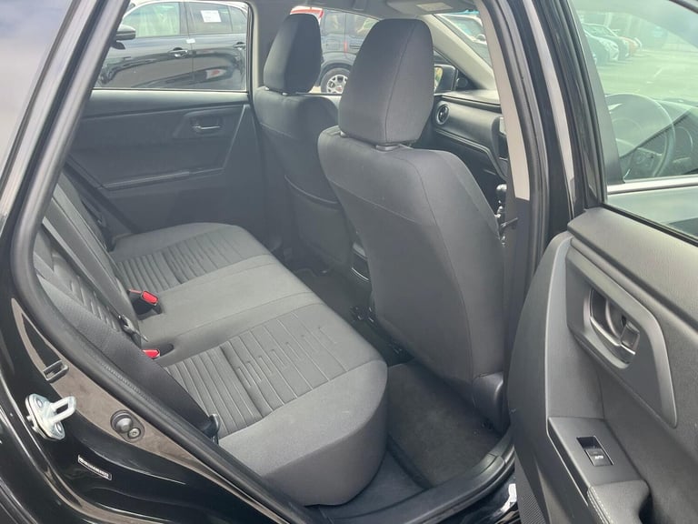 2016 Toyota Auris 1.2T Business Edition 5dr ESTATE PETROL Manual