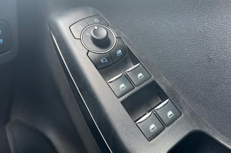 2023 Ford Puma 1.0 EcoBoost Hybrid mHEV ST-Line X 5dr HATCHBACK PETROL Manual