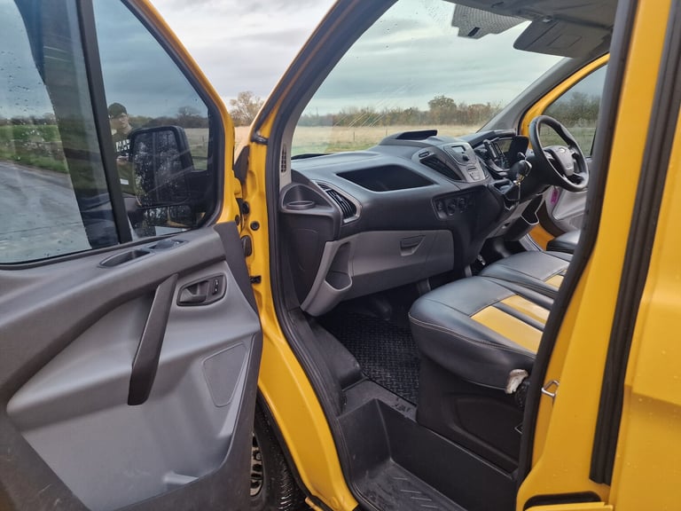 2017 Ford Transit Custom  Yellow  Drives Perfect  10m MOT  Ex AA  ULEZ