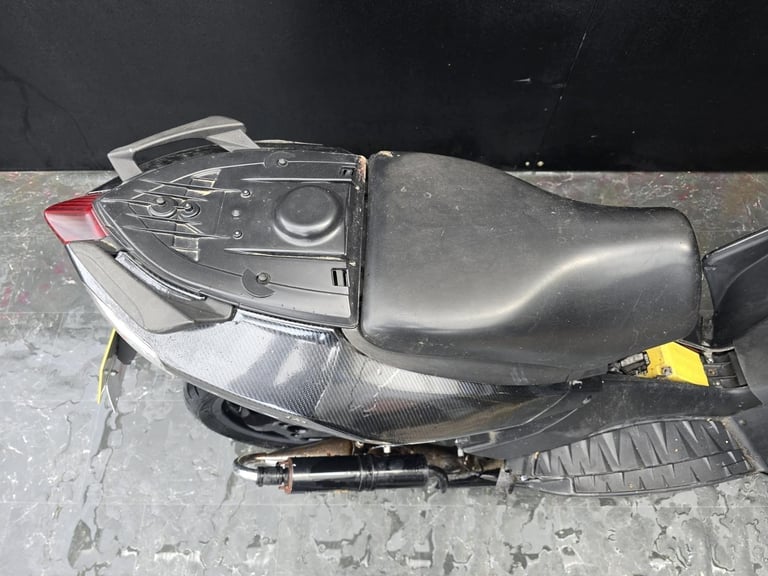 APRILIA SR 50 PROJECT SCOOTER 