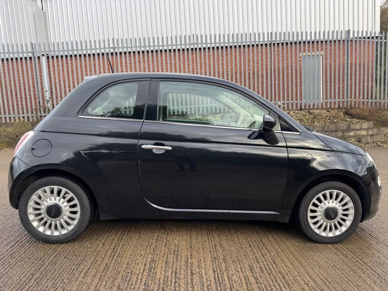2013 63 FIAT 500 LOUNGE*FULL SERVICE HISTORY*SEPTEMBER 2026 MOT*LOW MILEAGE*