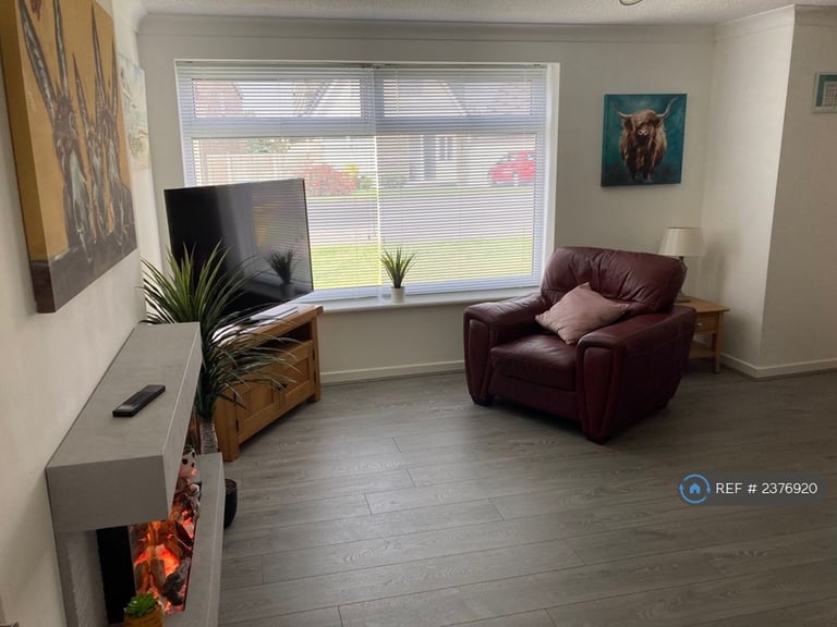 3 bedroom house in The Roundmeade, Maghull, L31 (3 bed) (#2376920)