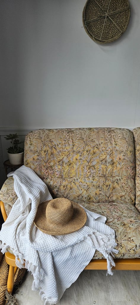 Vintage Ercol 766 Jubilee Three-Seater Sofa – Blonde Wood – Mid-Century Modern