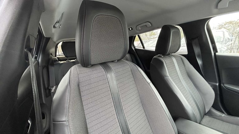 2022 Peugeot 2008 1.2 PureTech Allure Premium 5dr Estate Petrol Manual