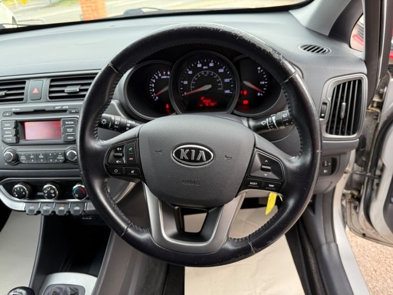 Kia Venga 1.4 3 5dr -  FSH - AIR CON - ALLOYS - Petrol