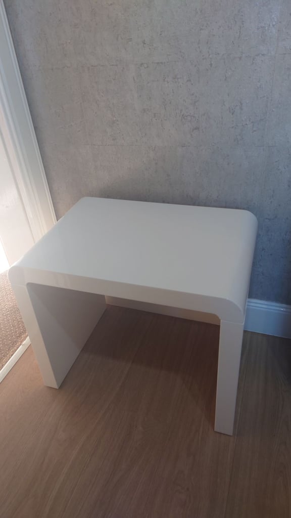 image for White high gloss heavy side table.