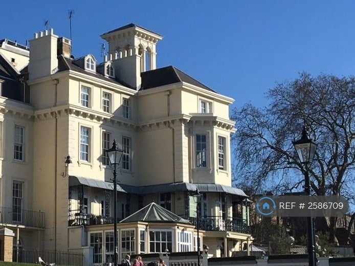 1 bedroom flat in Tower House, Richmond, TW9 (1 bed) (#2586709)