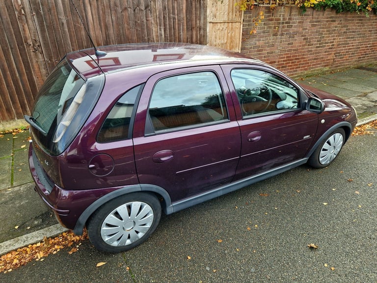 AUTO VAUXHALL CORSA 1.4 ULEZ FREE DRIVES GREAT 