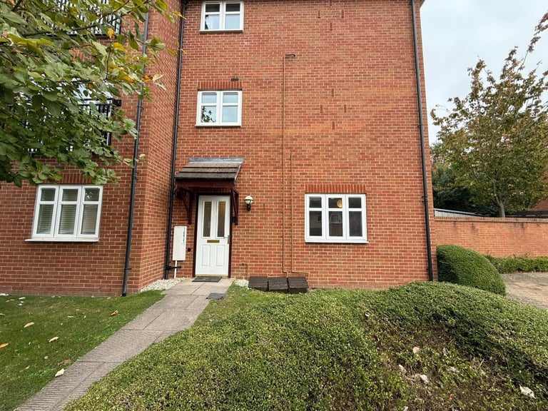 image for **TWO BED FLAT TO LET** HAUNCH CLOSE**PARKING AVAILABLE** CALL NOW TO VIEW**