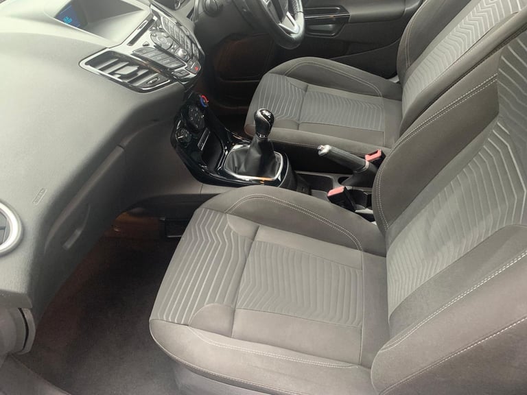 Ford, FIESTA, Hatchback, 2015, Manual, 998 (cc), 5 doors