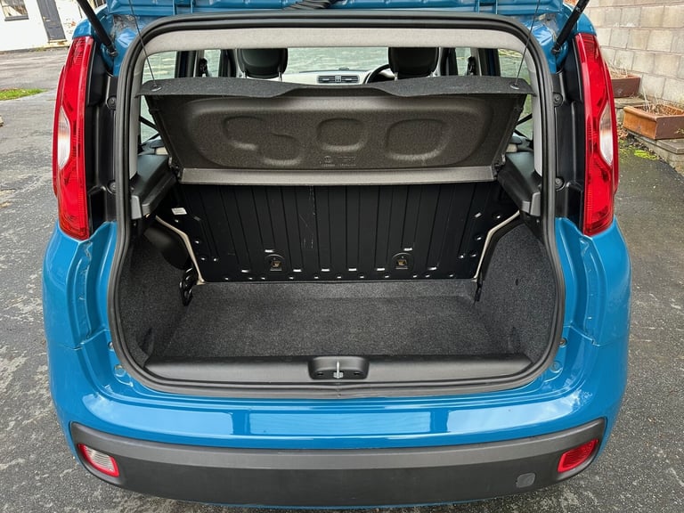 2013 63 Fiat Panda 0.9 TwinAir (85) Easy Automatic 5 Door Sweet Dreams Turquoise