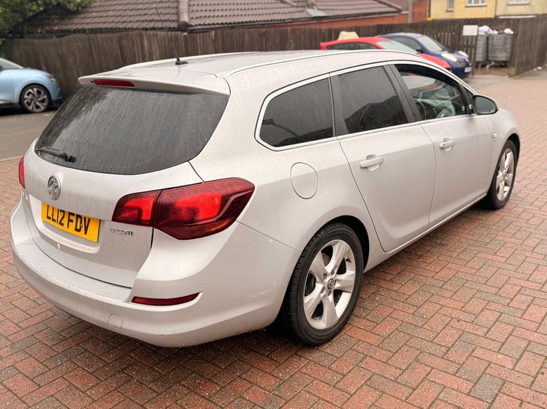 2012 (12) VAUXHALL ASTRA 1.7 CDTI SRI 16V ESTATE MANUAL 