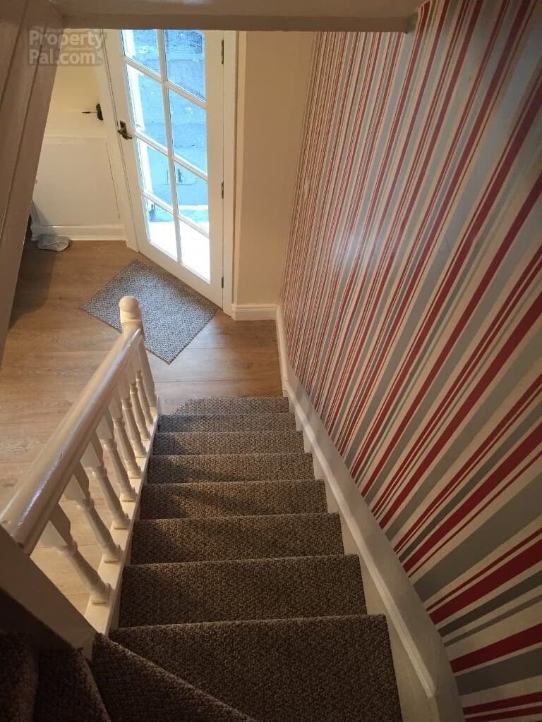 2 bed mid-terrace House Donegal Road Area