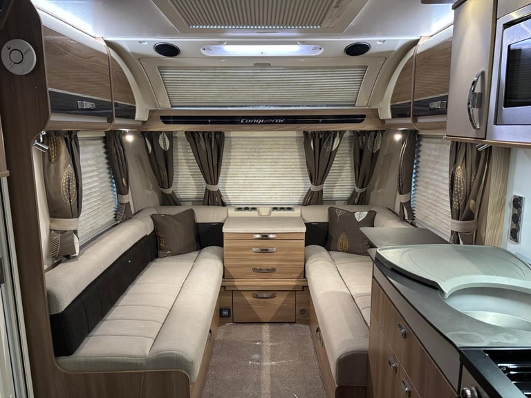 2016 SWIFT CONQUEROR 645, ISLAND BED, TALL FRIDGE, ALDE, SOLAR