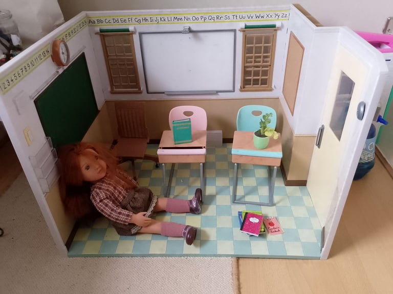 Generation School Room Playset FOR SALE 