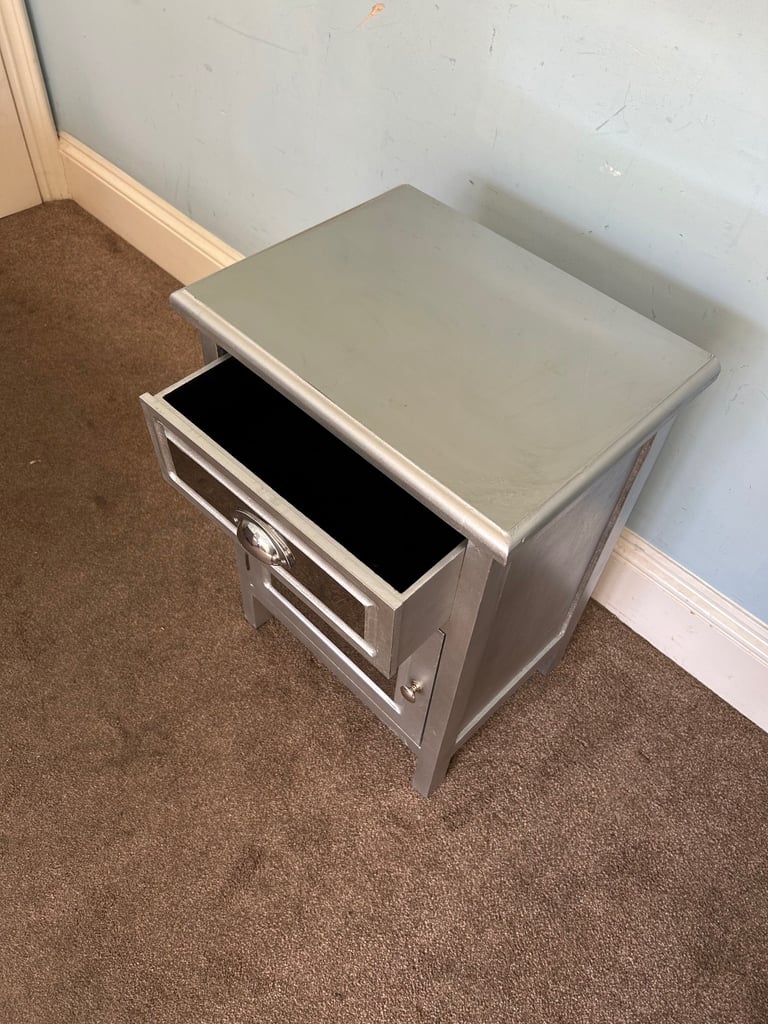 1 Painted Grey Mirrored Bedside Drawer and Cupboard  H23.5in/60cm W16.5in/42cm D12.5in/31cm   C622