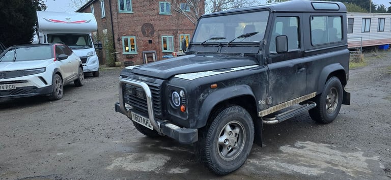 Land Rover, DEFENDER, Panel Van, 2001, Manual, 2495 (cc)