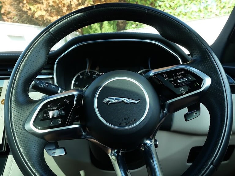 2022 Jaguar F-Pace 2.0 D200 MHEV R-Dynamic HSE SUV 5dr Diesel Auto AWD Euro 6 (s/s) (204 ps) SUV ...