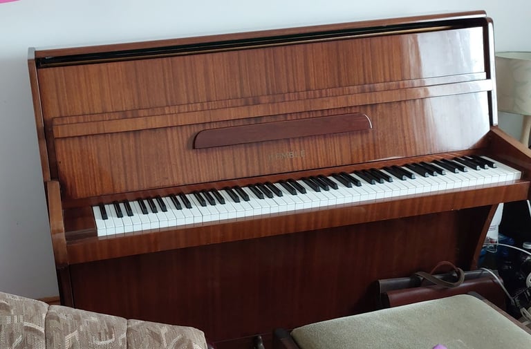 Kemble piano 