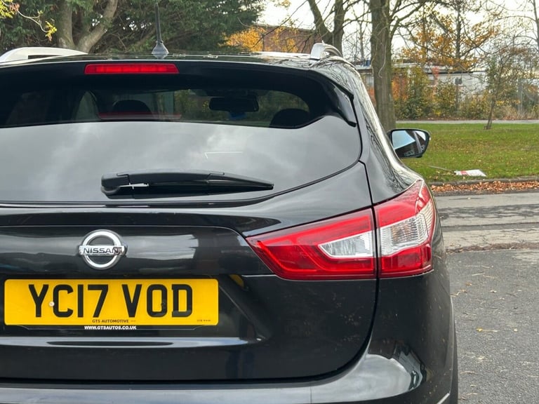2017 Nissan Qashqai 1.5 dCi N-Connecta SUV 5dr Diesel Manual 2WD Euro 6 (s/s) (110 ps) HATCHBACK ...