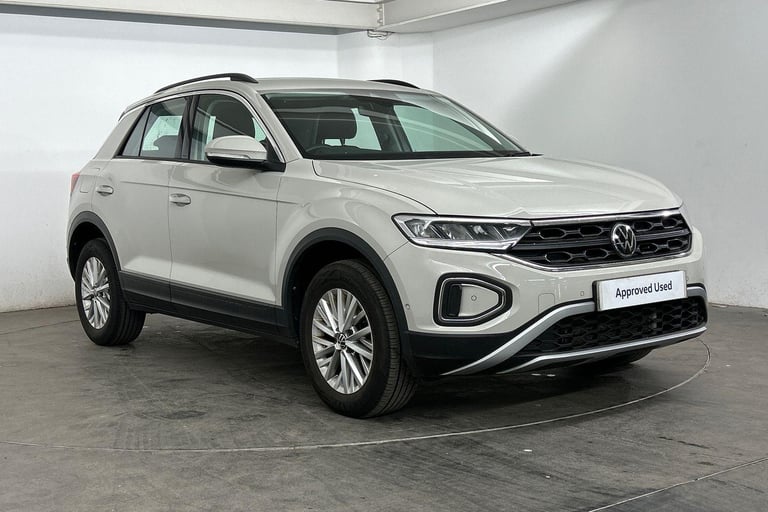 image for 2022 Volkswagen T-Roc 1.5 Life 1.5 TSI 150PS 6-speed Manual 5 Door Petrol Manual