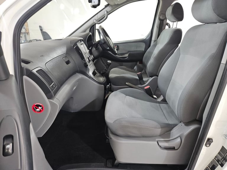 2012 61 HYUNDAI I800 2.5 CRDI STYLE MPV 5DR DIESEL MANUAL EURO 4 (168 BHP) DIESE