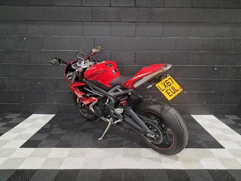 2018 67 TRIUMPH DAYTONA 675 FINANCE SPECIALISTS APPLY NOW